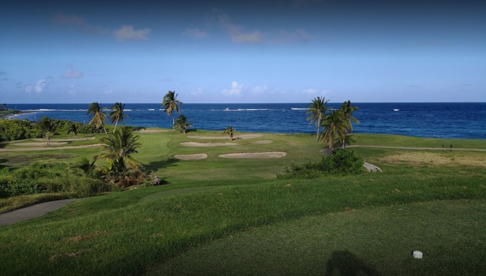 ROYAL ST. KITTS HOTEL 41/50