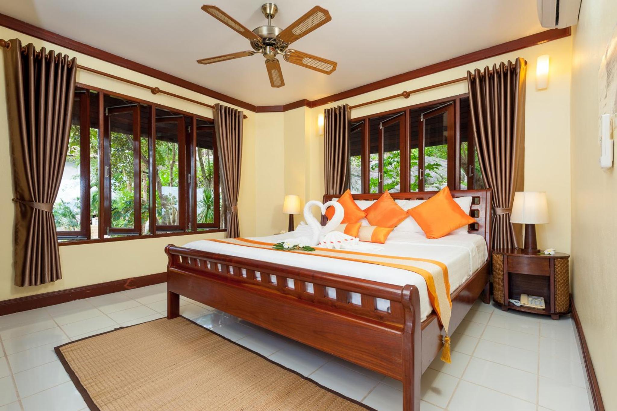 Deluxe, Double Bed