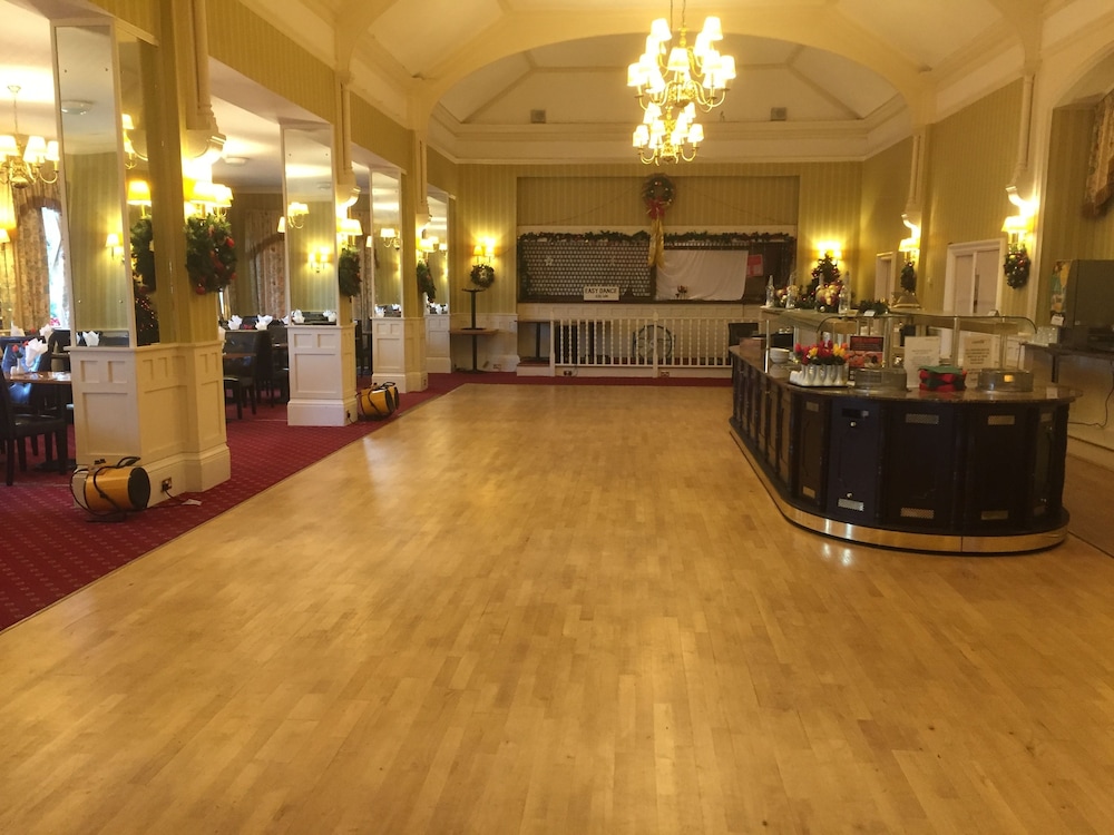 Clifton Hotel Scarborough 42/50