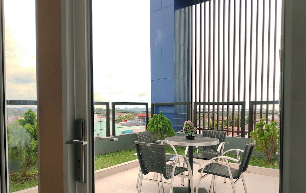 Os Hotel Airport Batam 30/43