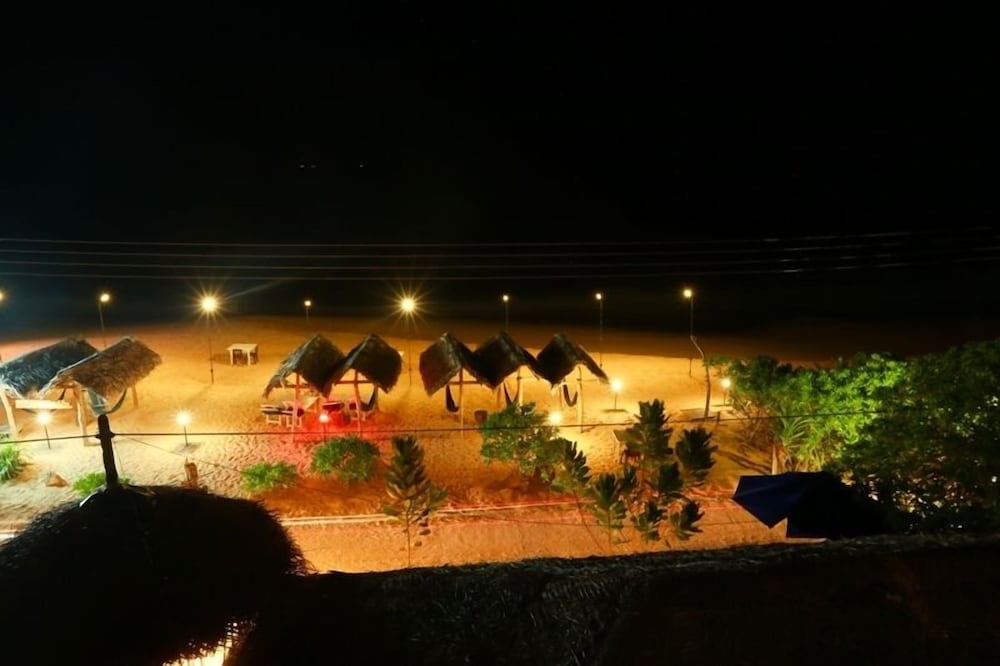 Harmony Beach Bungalows 22/24
