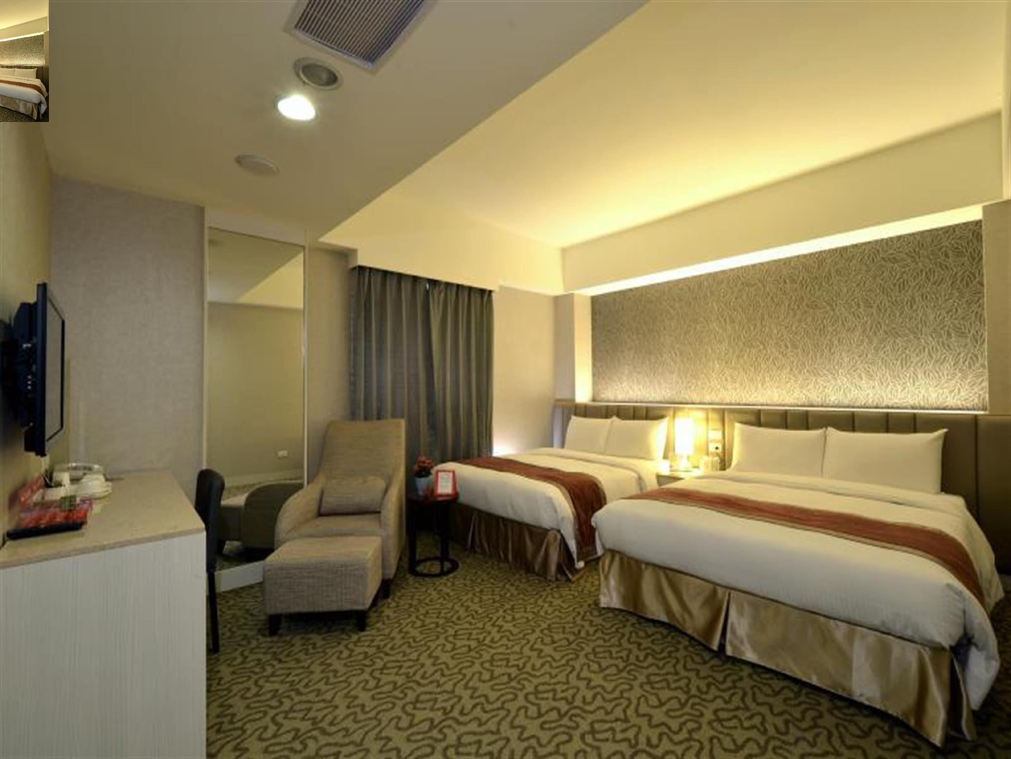 Business, Quadruple, 2 Double Beds, No Parking