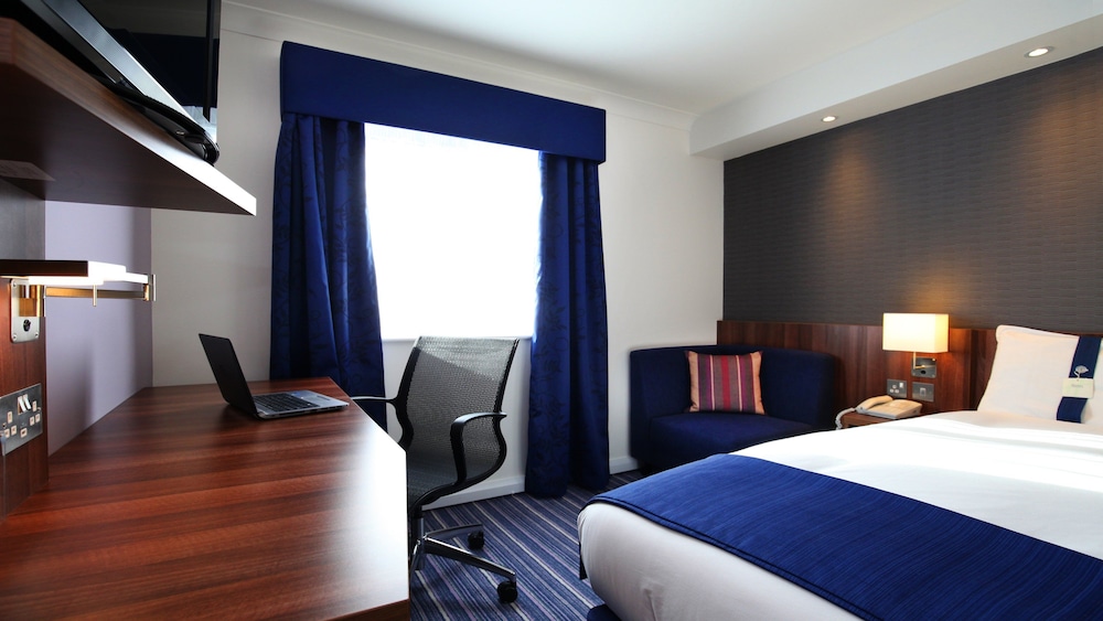 HOLIDAY INN EXPRESS YORK 21/72