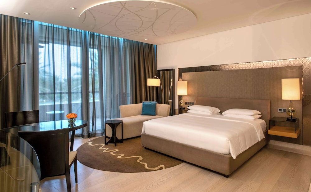 ROOM, KING BED, GOLF COURSE VIEW