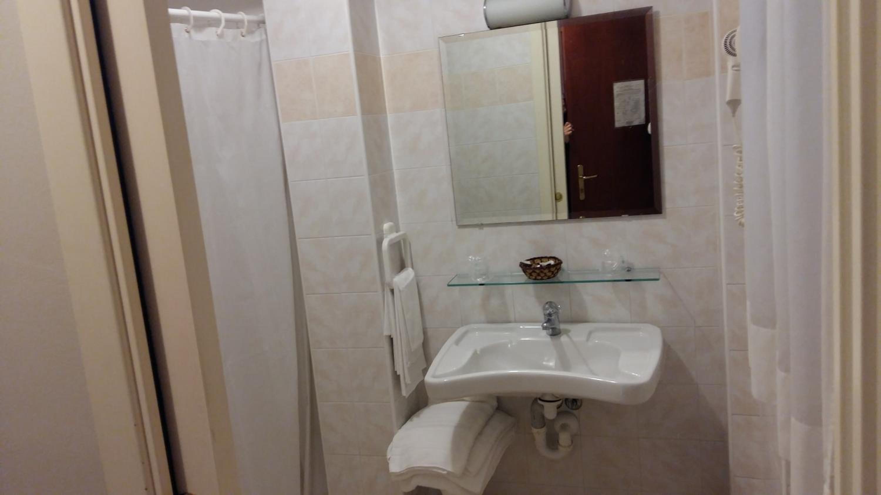 غرفة مفردة، Hotel Cavour Asti 8/11