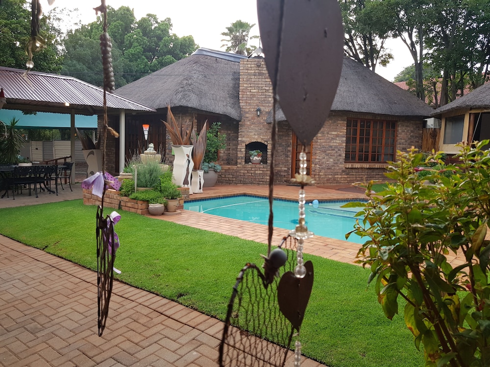 Aandbloem Guest House 27/35