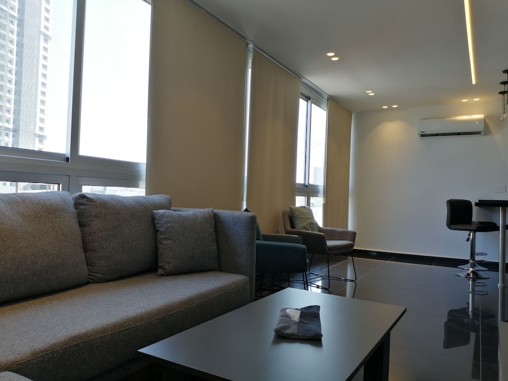 B Residence 26/43
