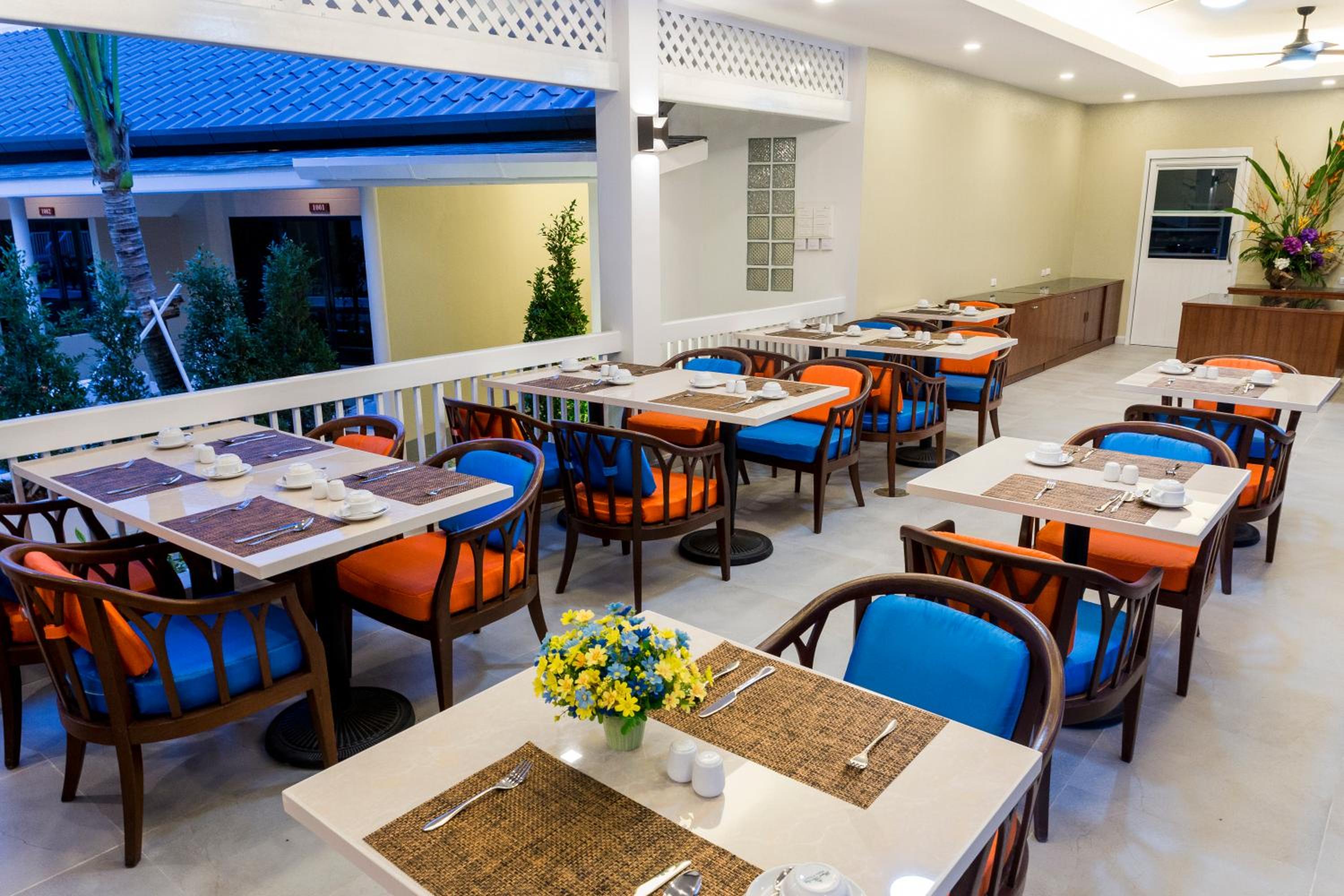Tuana Hotels Brook Pool Access 34/50