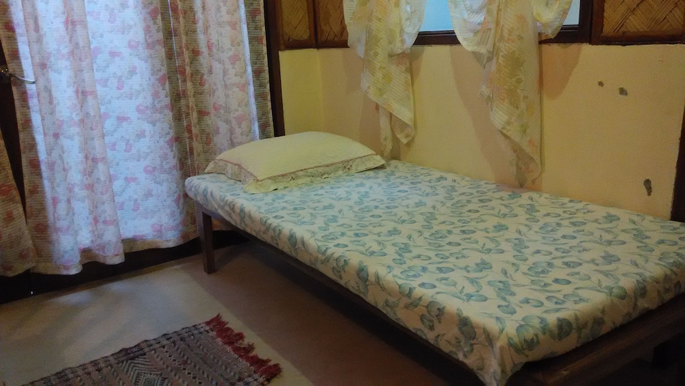 Novie Apos S Tourist Inn 14/50
