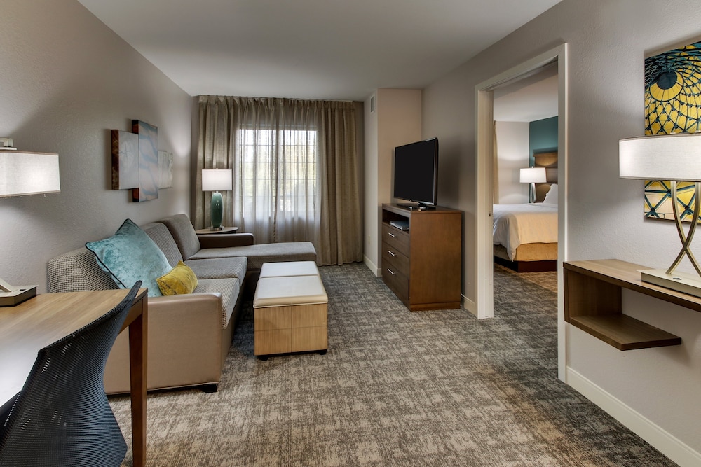 Staybridge Suites Missoula 32/59