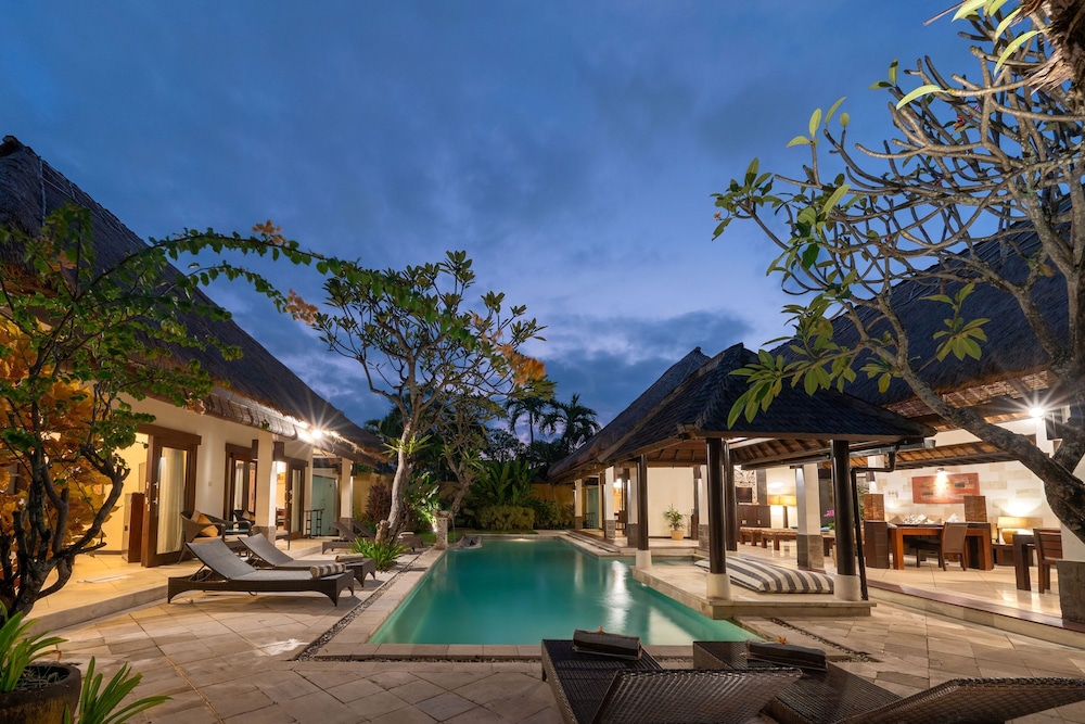 Maya Sayang Pool Villa 45/50