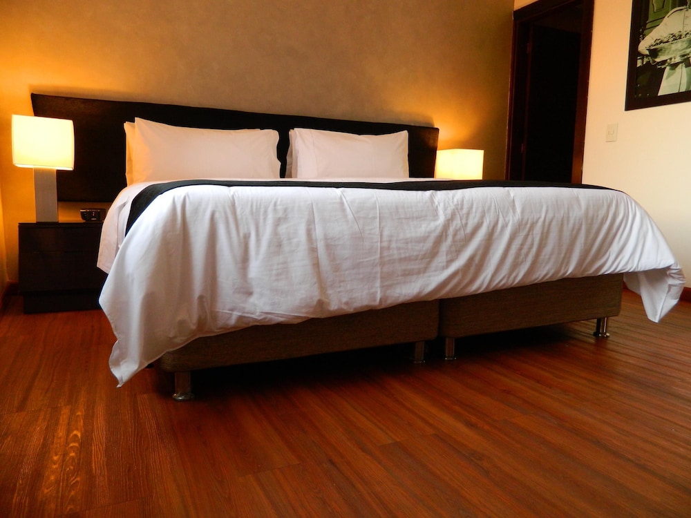 Hotel Charlotte Plaza 26 Ex Hotel Charlotte Bogota By Lalianxa 31/66