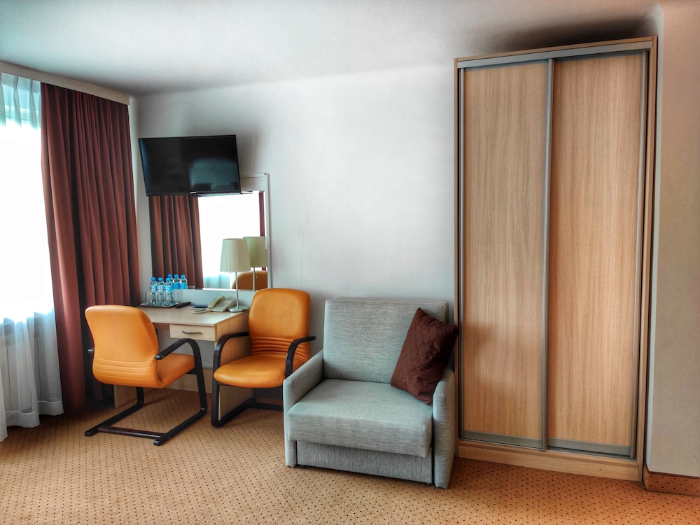 Logos Hotel Warsaw 48/75