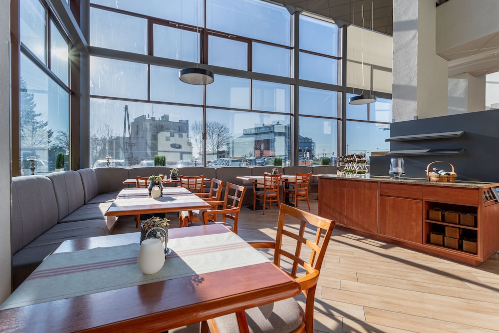 restaurant-cafeteria