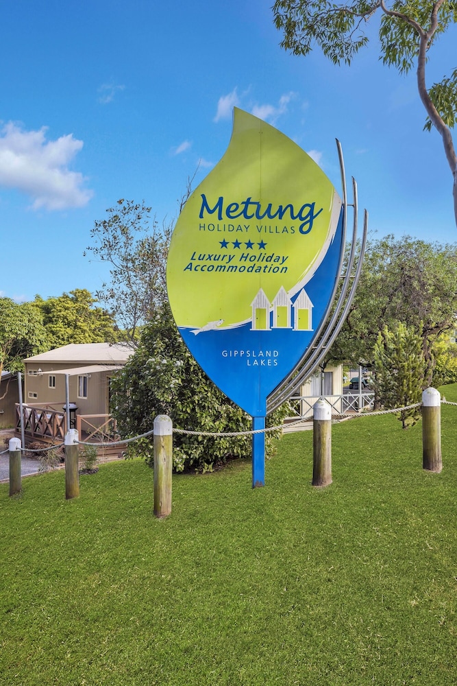 METUNG HOLIDAY VILLAS 57/63
