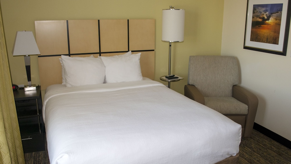 Candlewood Suites Enid 13/36