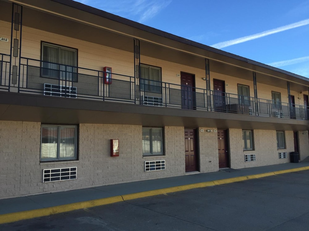 Midlands Lodge 2/41