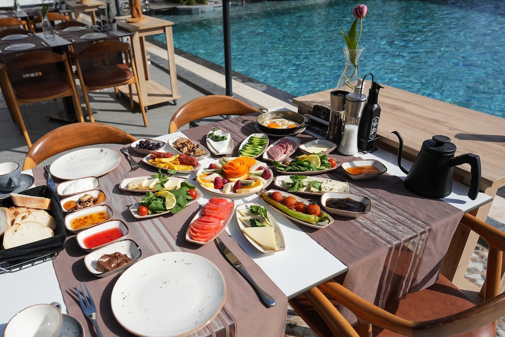 Ramitos Boutique Hotel 44/65