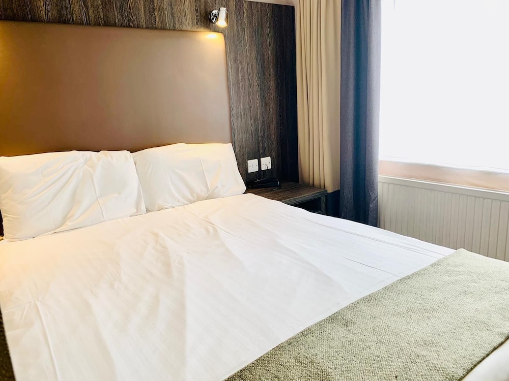 Lily Hotel 27/46