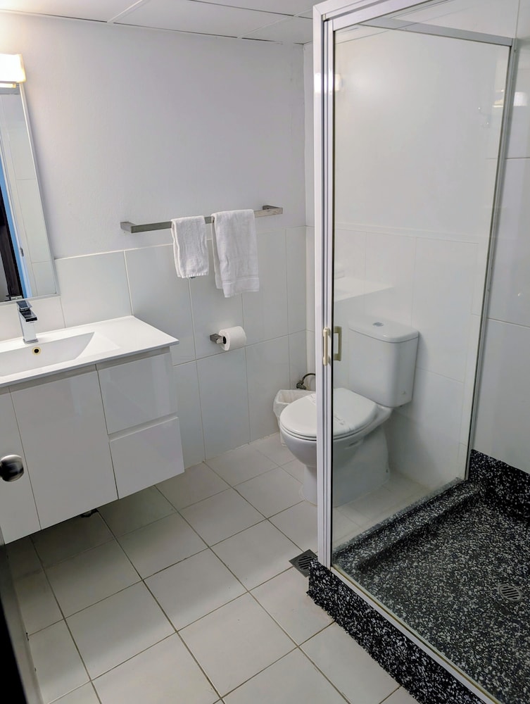 Hampton Villa Motel (ex.Comfort Inn Rockhampton) 66/71