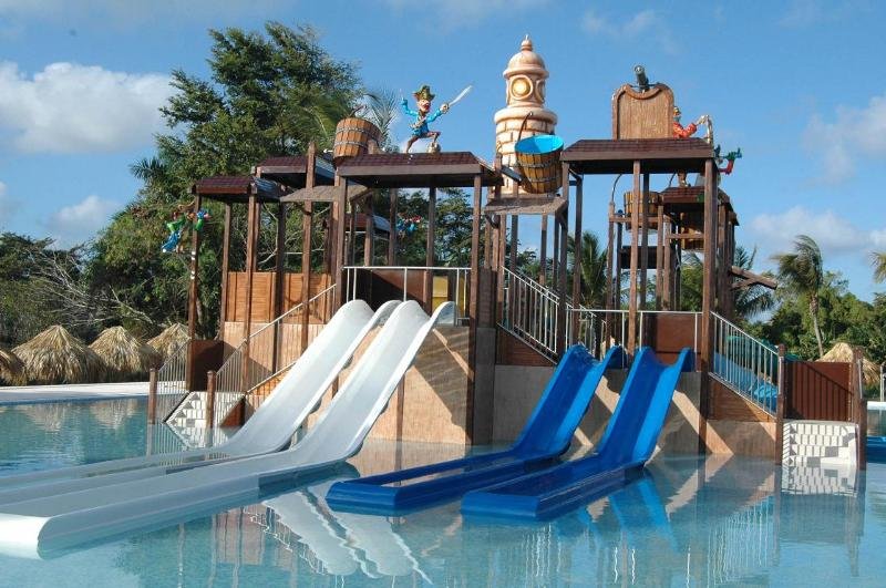 Sirenis Seaview Country Club 28/39