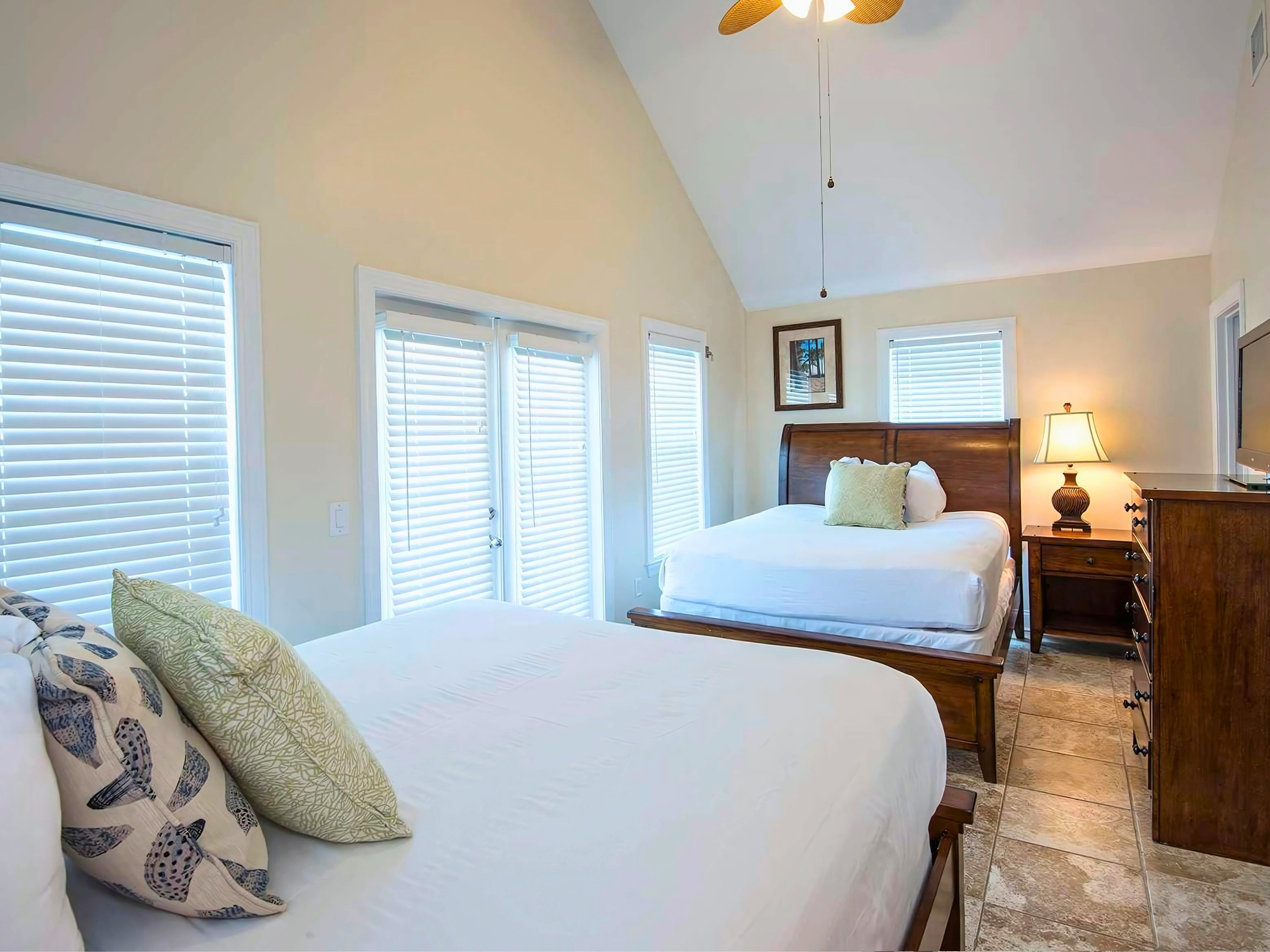 4 Bedrooms, Home