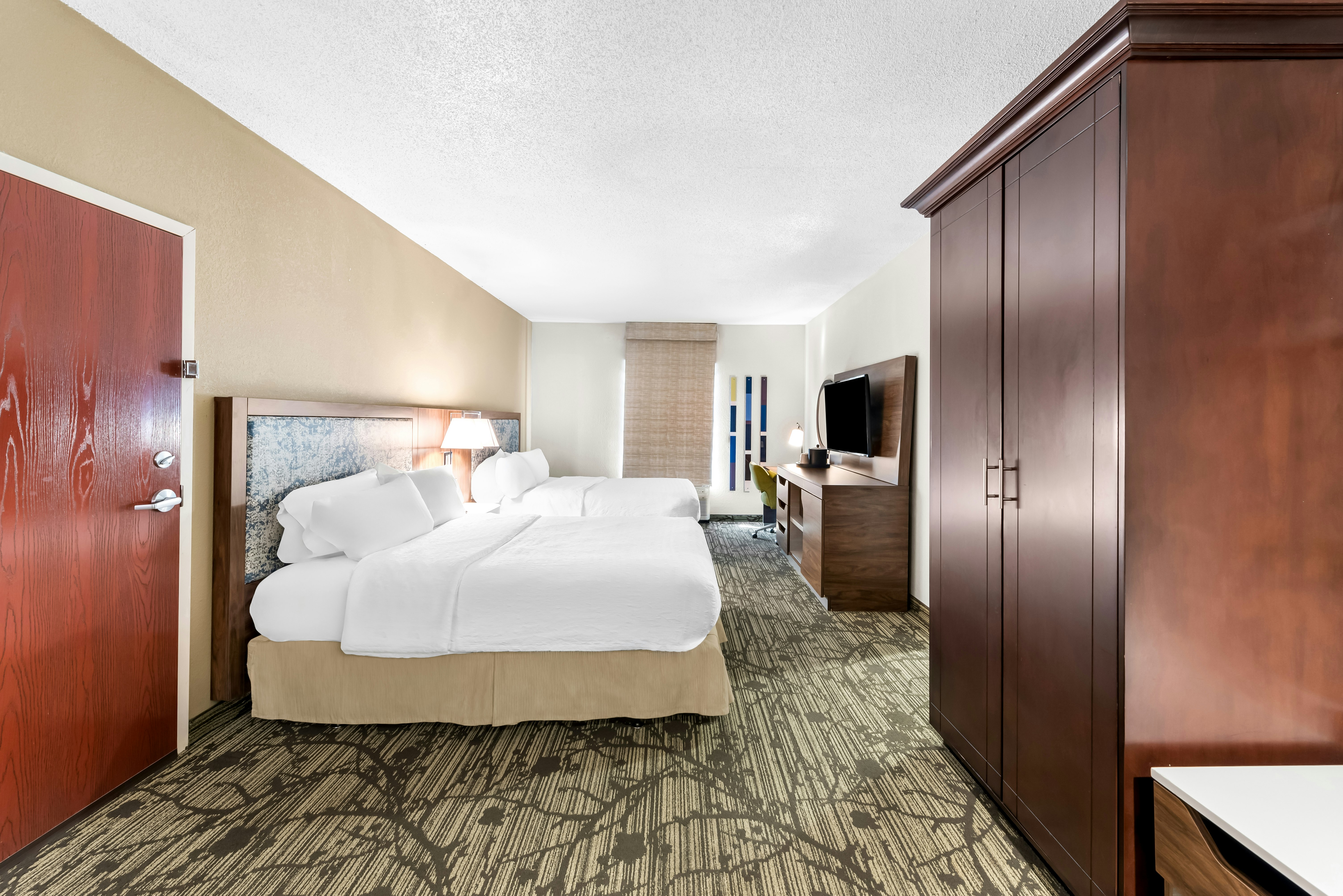 Room, 2 Queen Beds, Sofa, Accessible