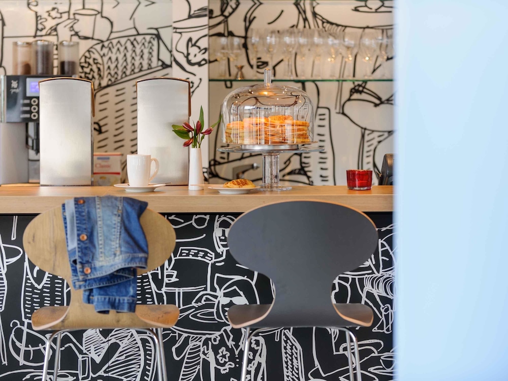 Ibis Wien Hauptbahnhof 37/69
