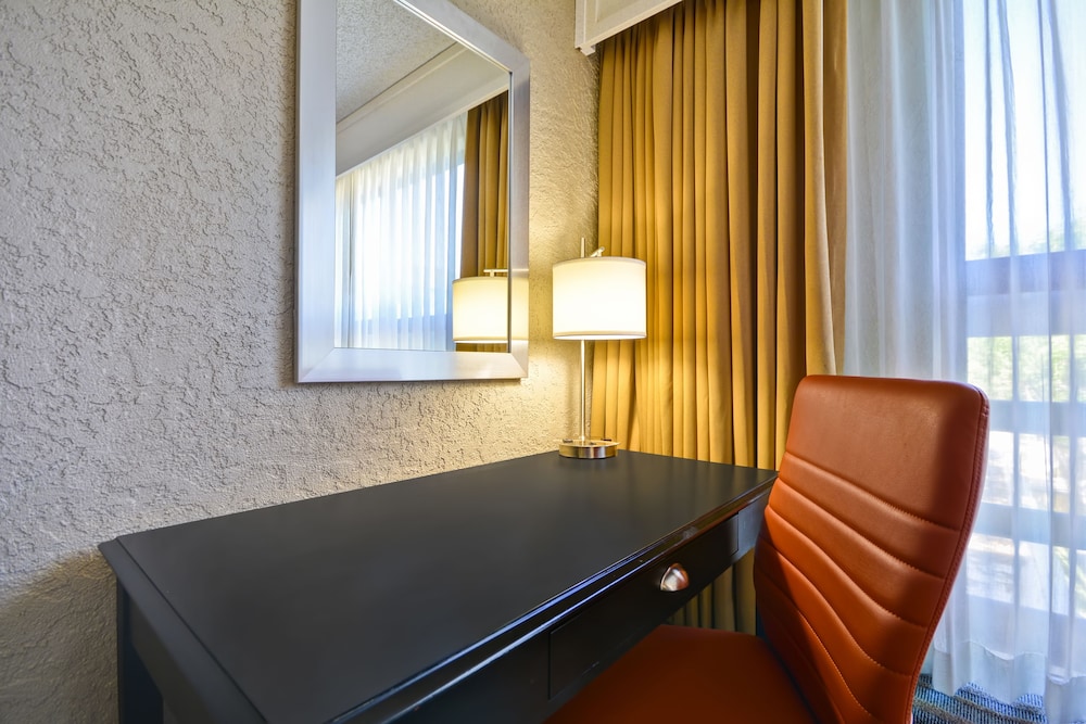 Doubletree By Hilton Phoenix North 59/73