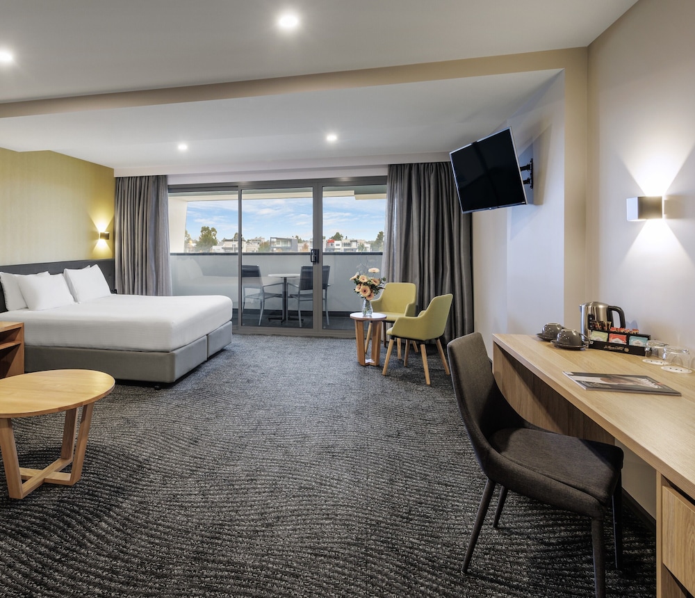 Mercure Melbourne Caroline Springs 16/48