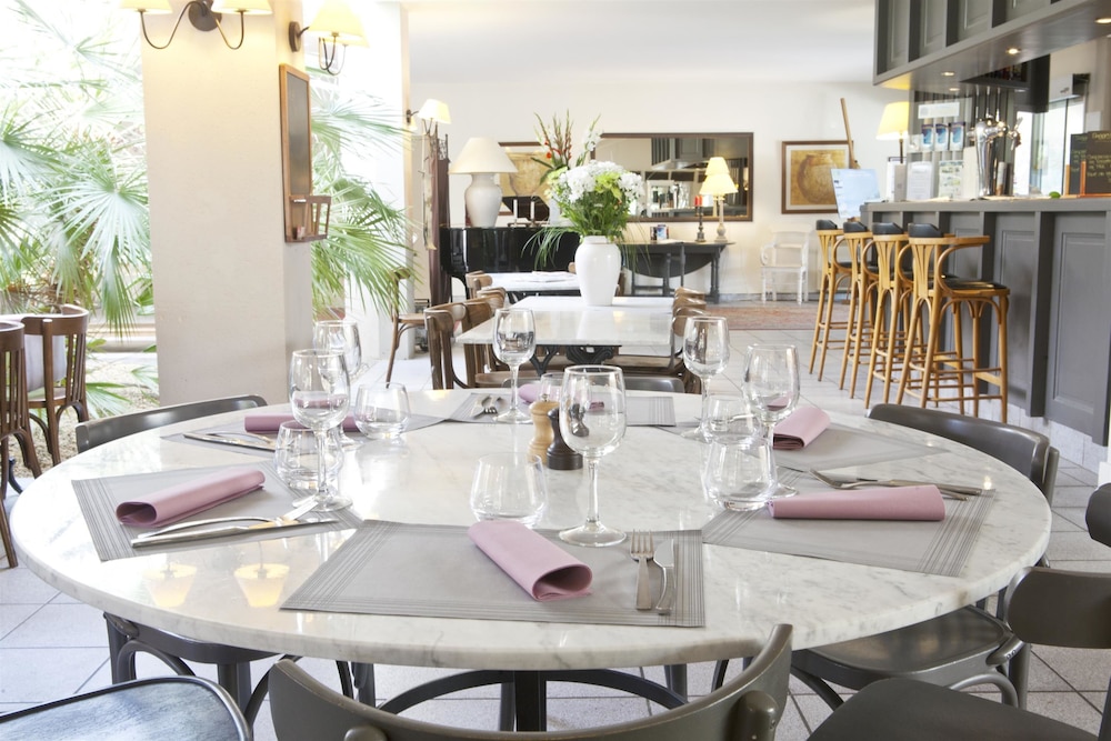 Golden Tulip Avignon Le Paradou 52/66
