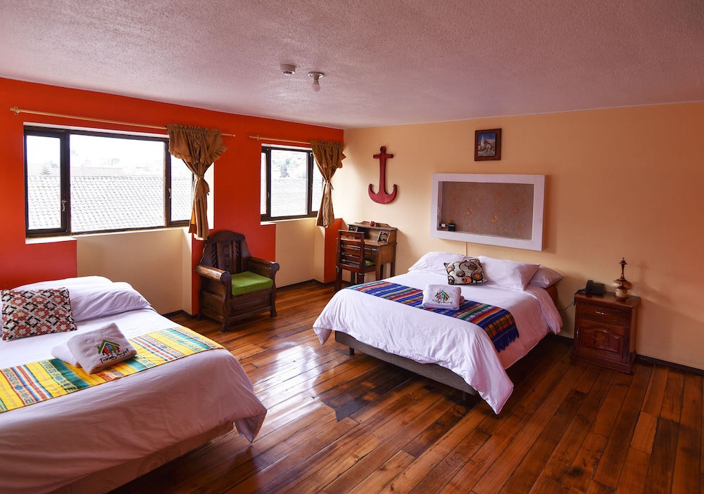 FRIENDS HOSTEL 25/78