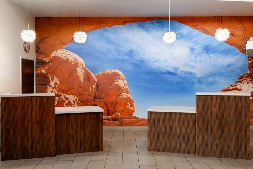 Wingate by Wyndham Cedar City 24/50