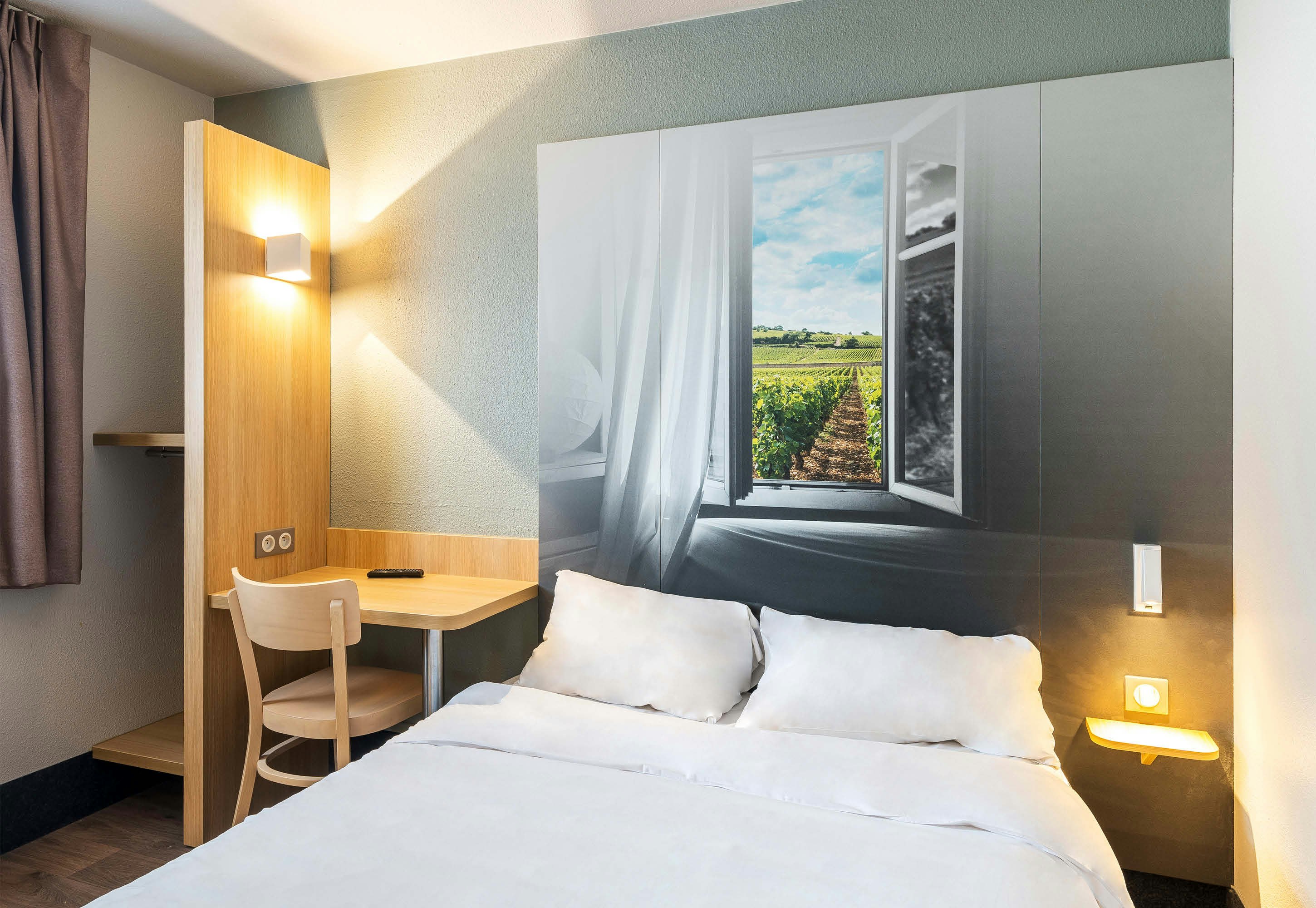 B&B Hotel Angers 1 2/13