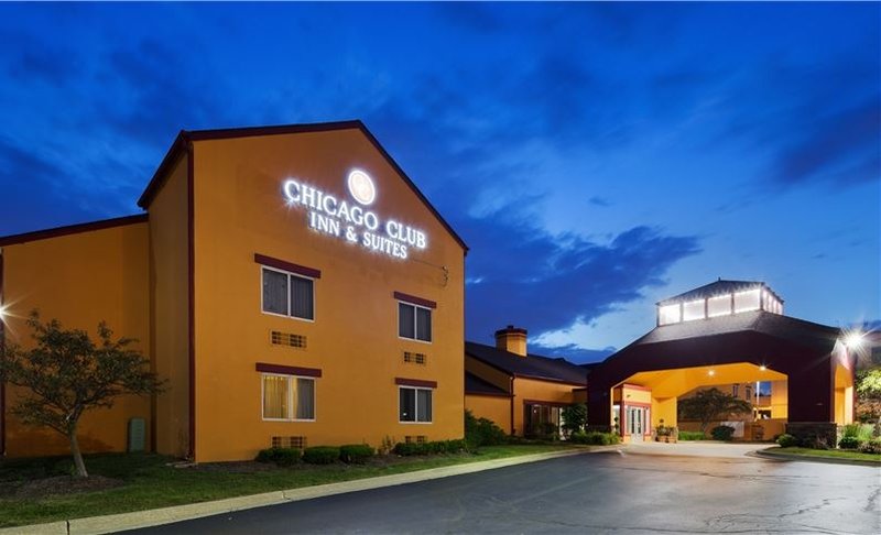 Chicago Club Inn & Suites 2/32