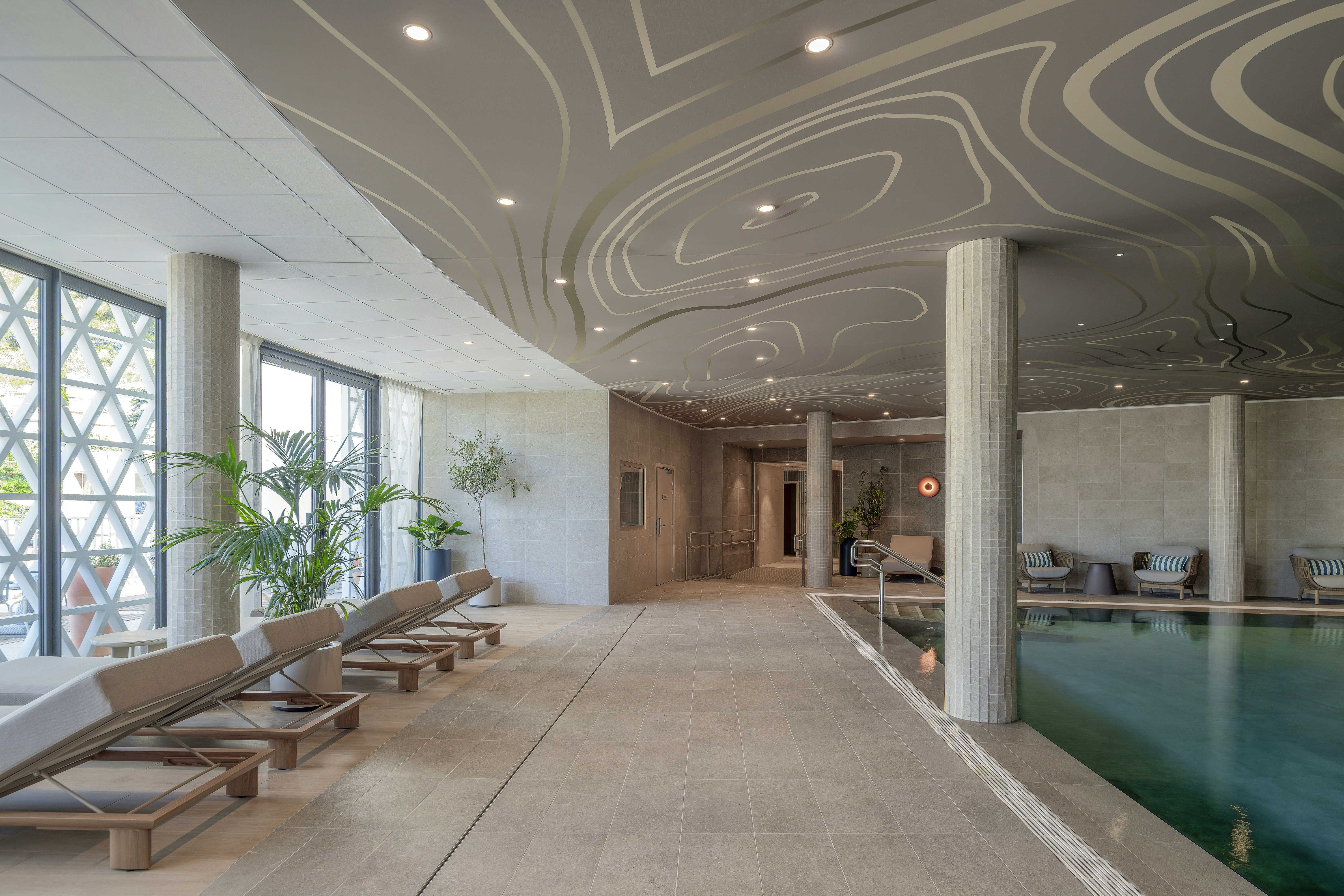 Marina Bay Riviera Hotel, Curio Collection by Hilton 14/54