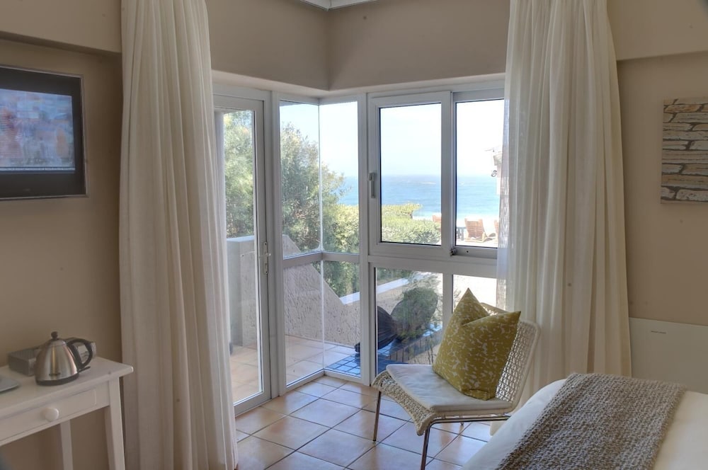 Periwinkle Guest Lodge 41/41