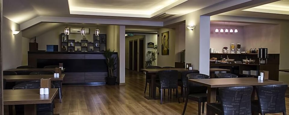 Hotel Atabay 37/48