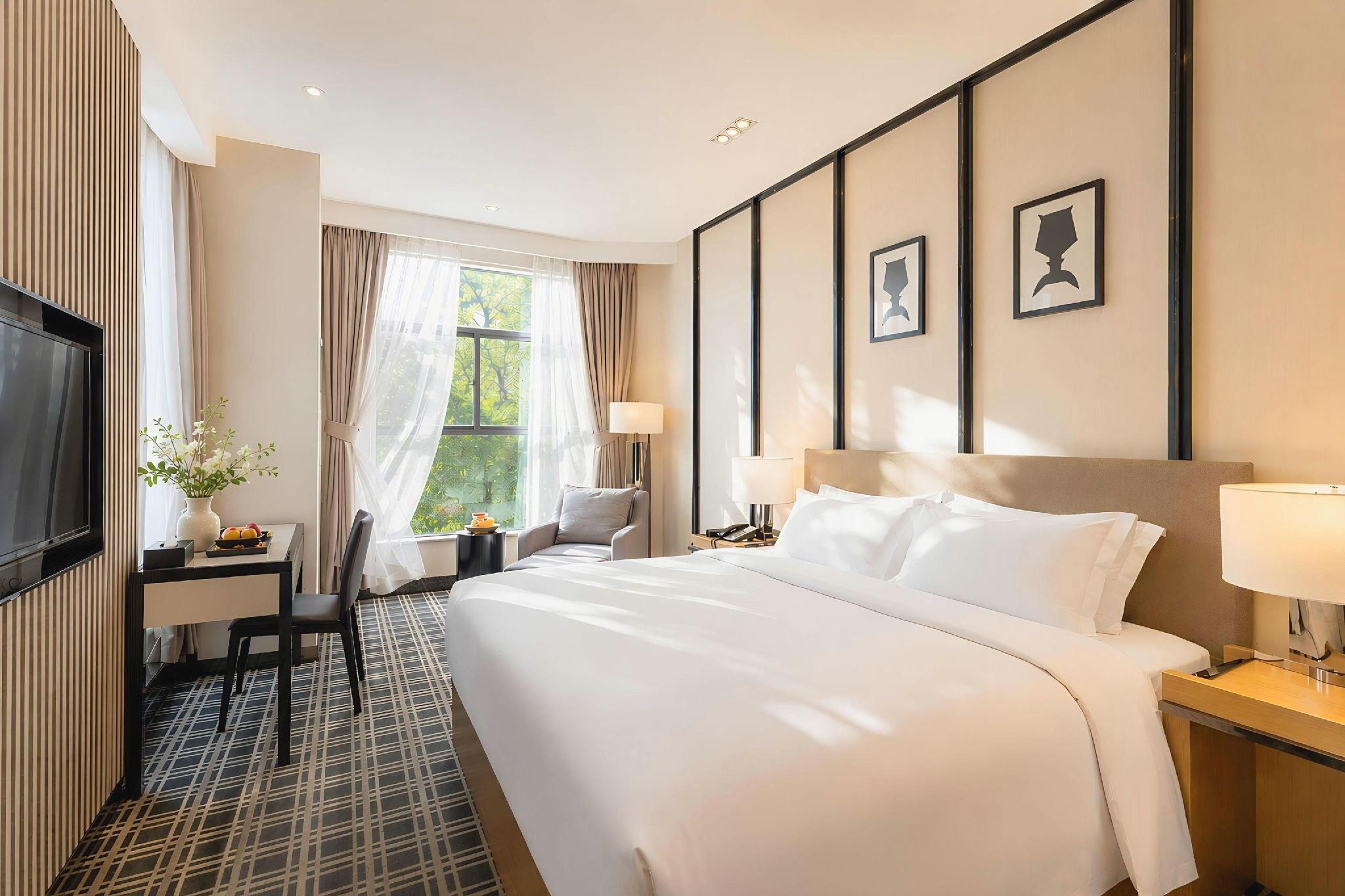 Hotel Conrab (Ganzhou Wanxiang) 17/58