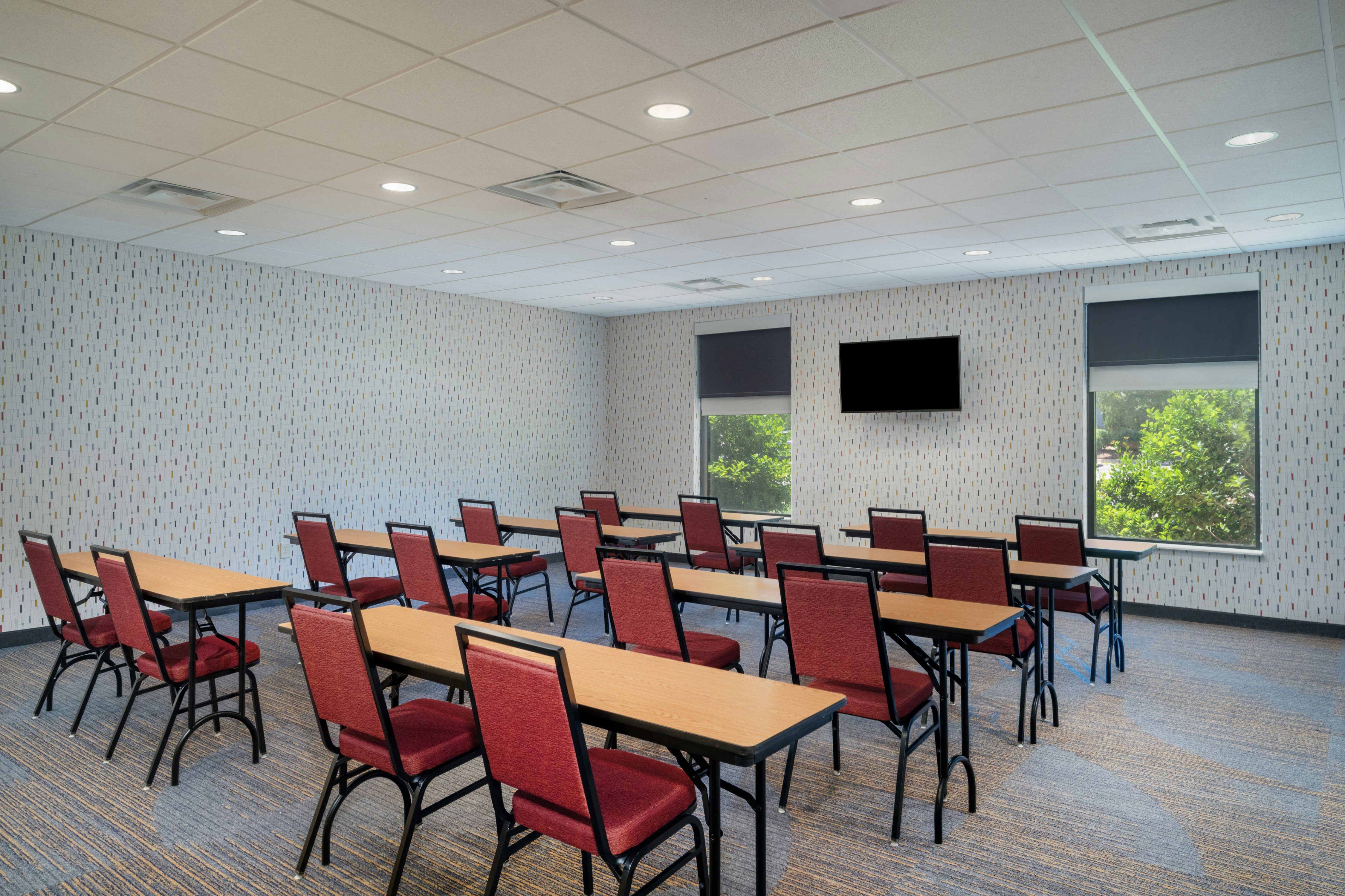 Home2 Suites By Hilton Opelika Auburn 33/47