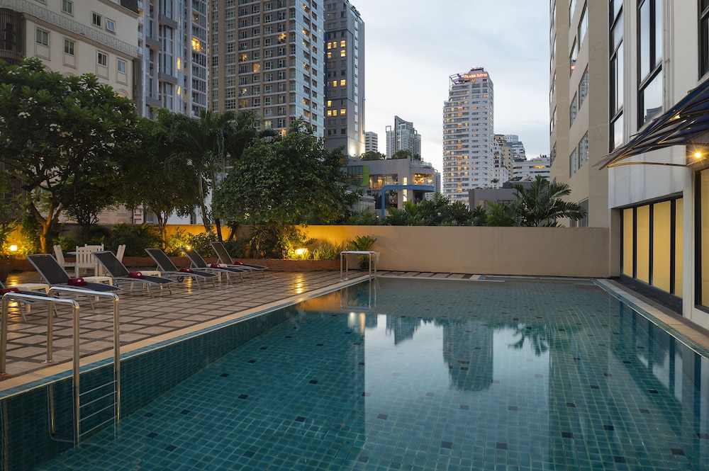 PIPA Bangkok Sukhumvit 11 by Kingston Hotels 55/60