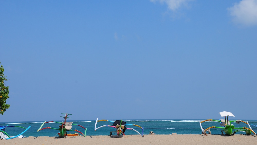 HOLIDAY INN EXPRESS BARUNA BALI 7/73