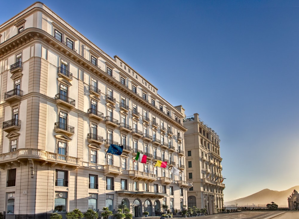 Grand Santa Lucia Hotel in NAPLES