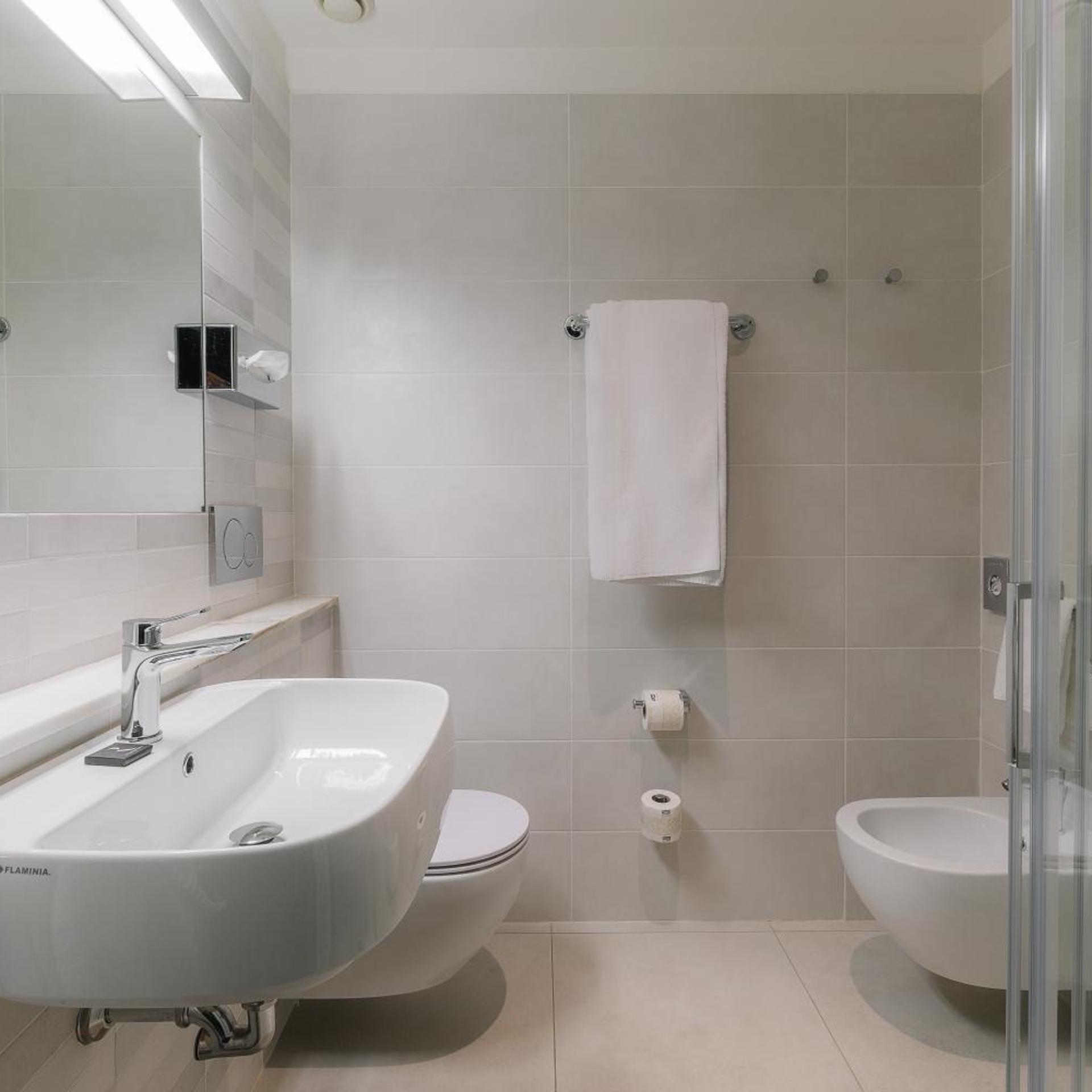 Room, Double Bed, Hotel King 7/8