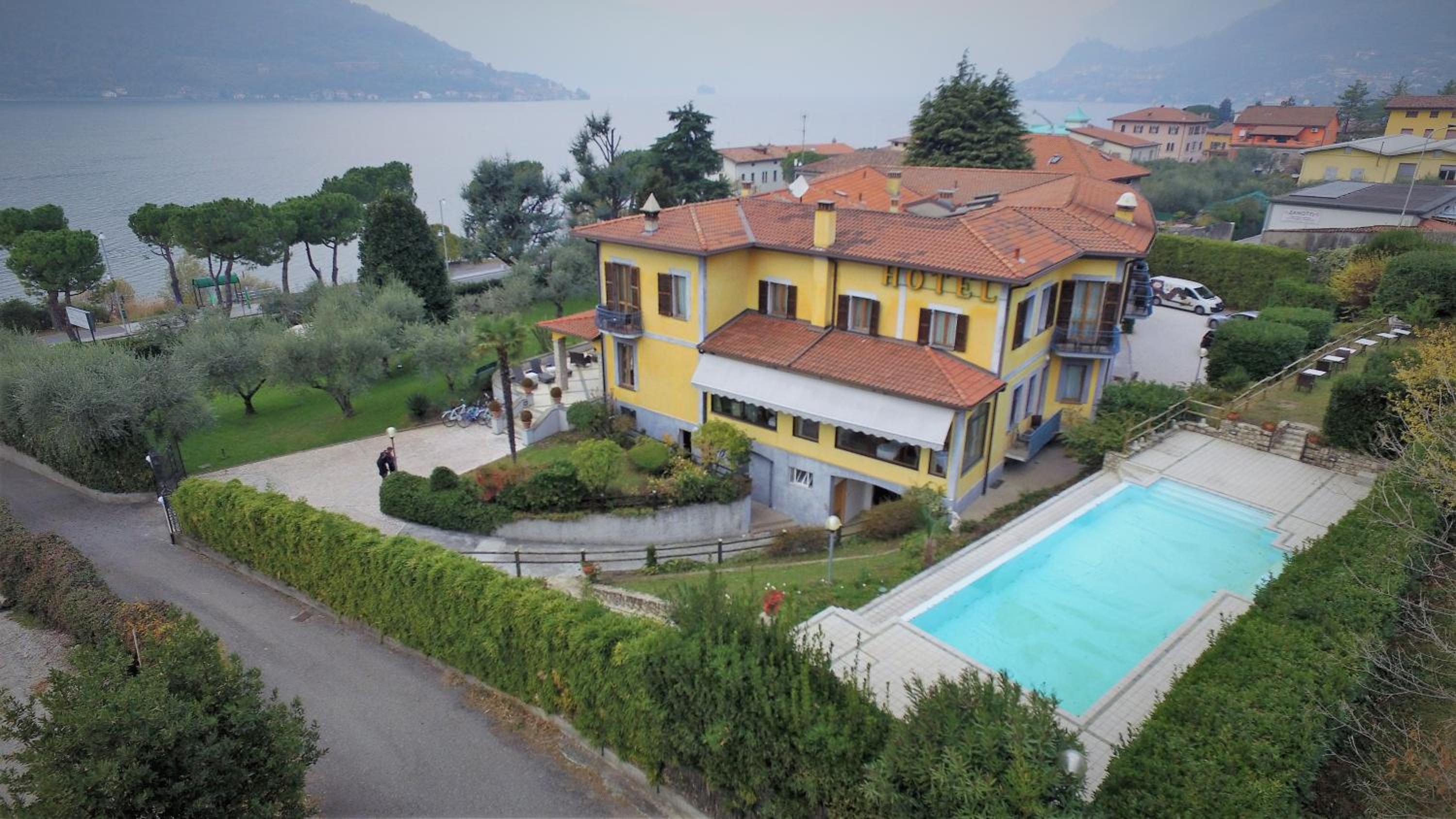 HOTEL VILLA KINZICA 7/53