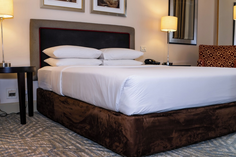 Royal Majestic Hotel 7/33