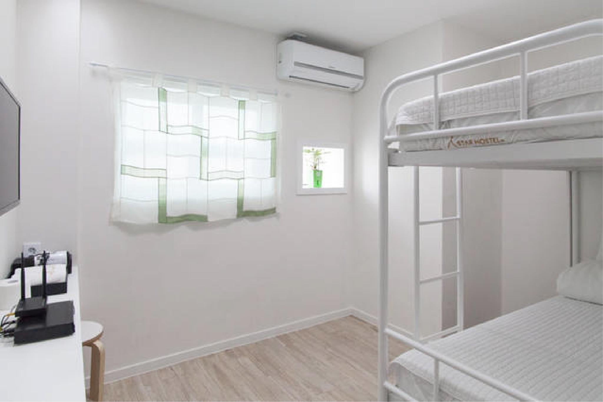 Room, Twin Beds, Bunk Bed