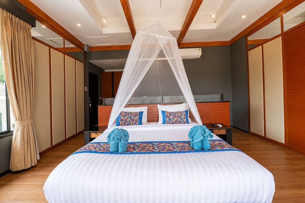 Phi Phi Long Beach Resort & Villa 22/50