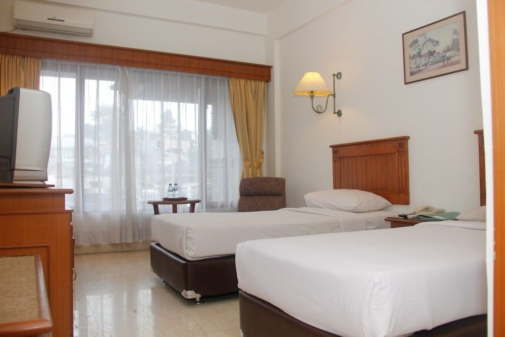 Parama Hotel Puncak 11/23