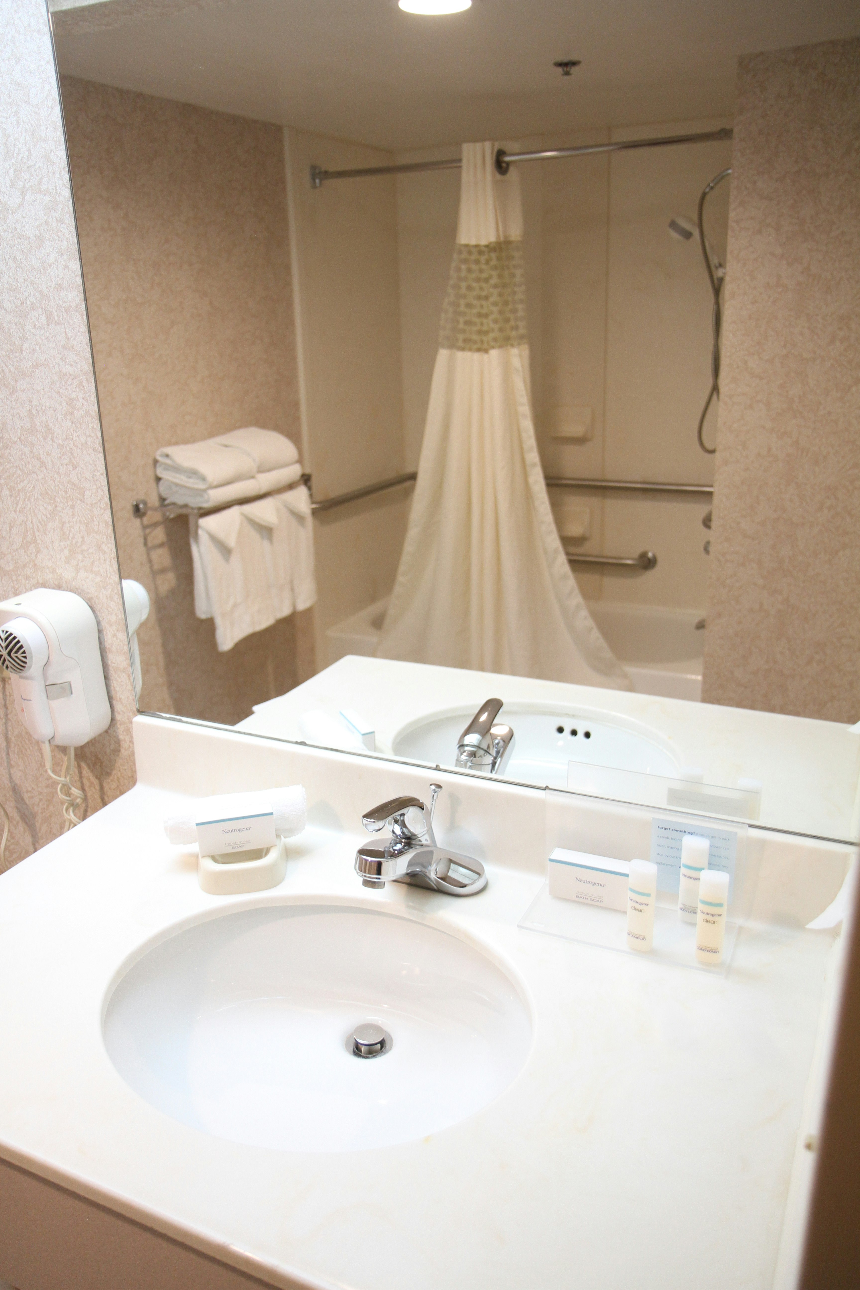 Hampton Inn Greeneville 19/21